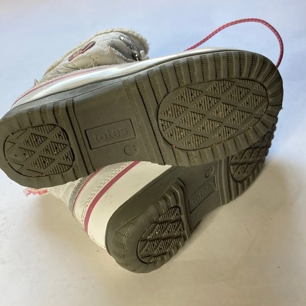 Totes adventure gear play snow boots Sz 11